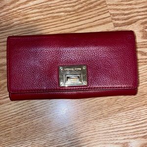 Michael kors red clip wallet